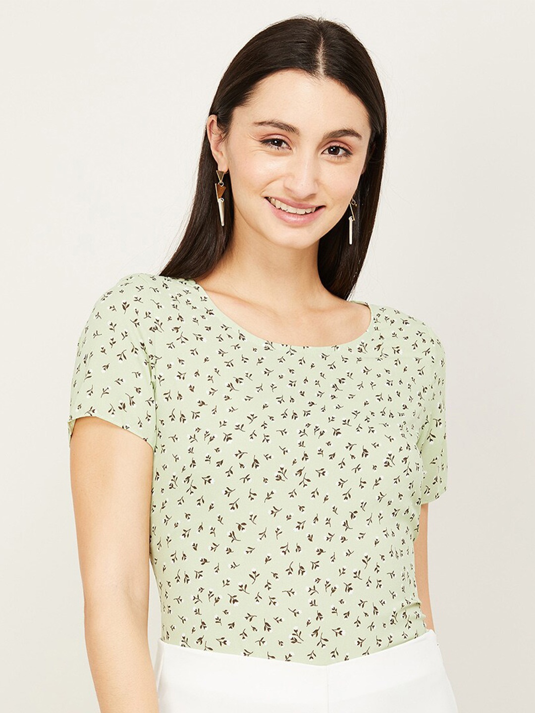 

CODE by Lifestyle Grey Floral Print Top