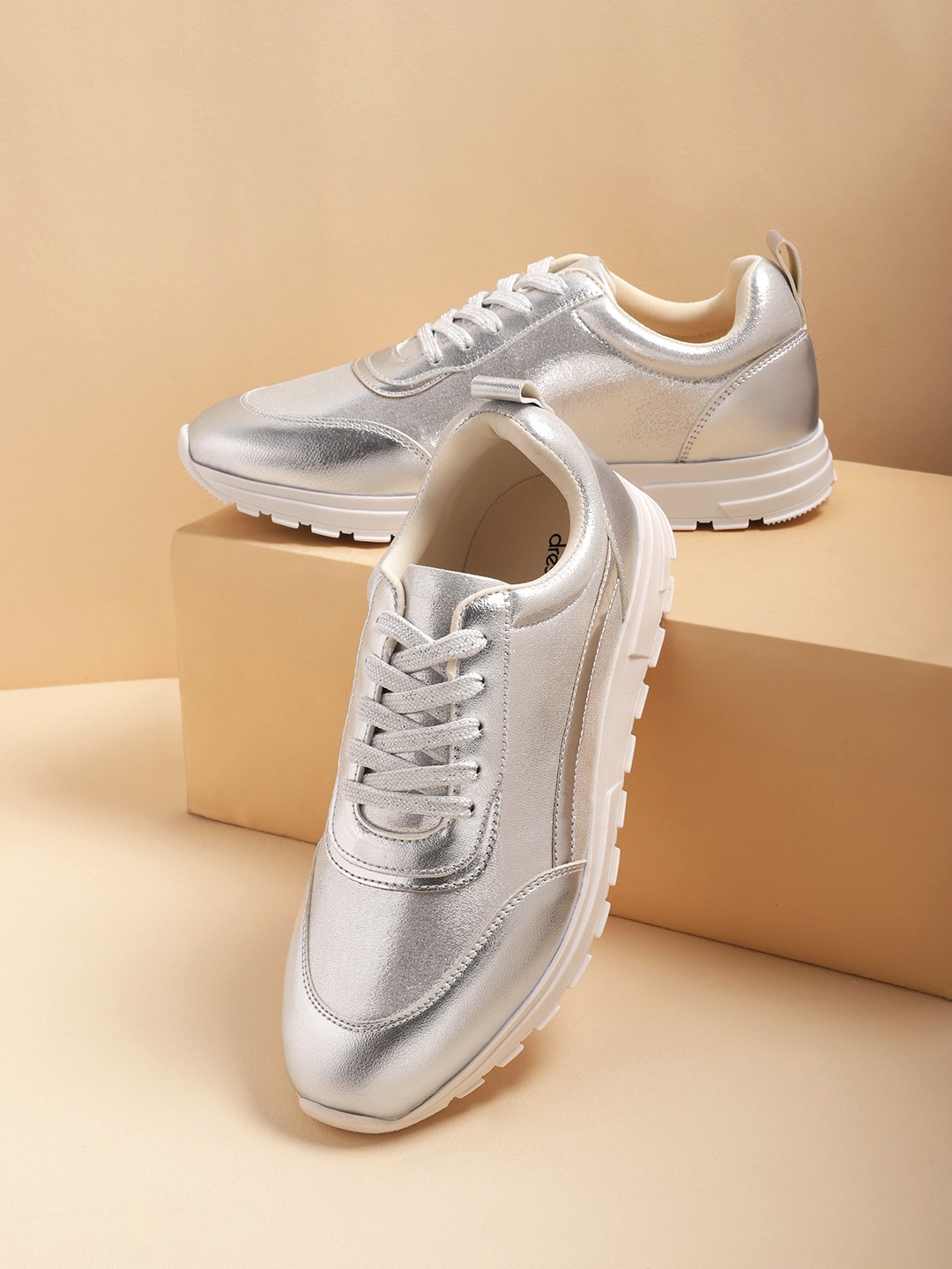 

DressBerry Women Sneakers, Silver