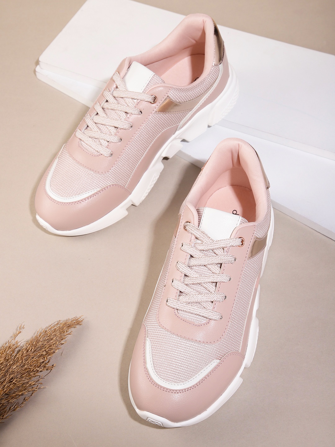 

DressBerry Women Woven Design Sneakers, Pink