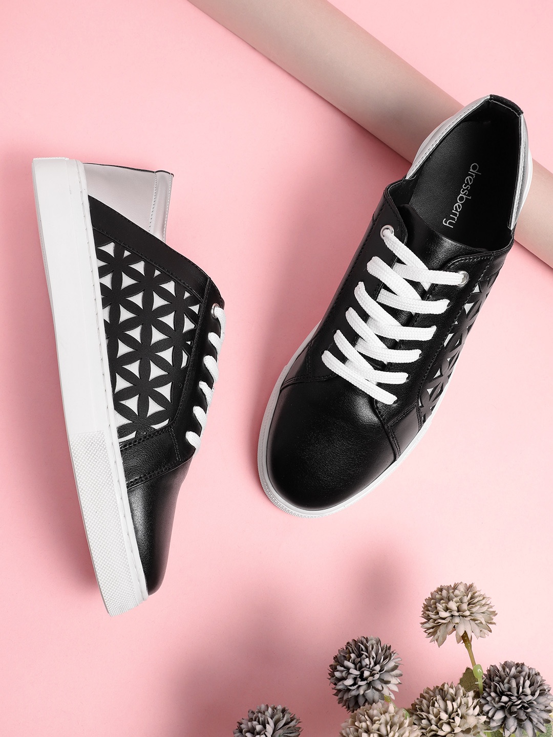 

DressBerry Women Colourblocked Sneakers, Black
