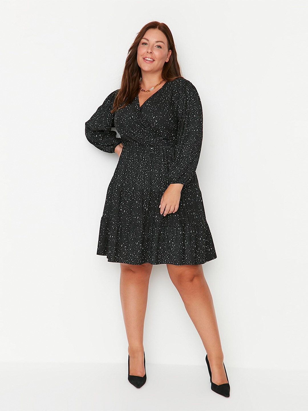 

Trendyol V-Neck Puffed Sleeve Dress, Black