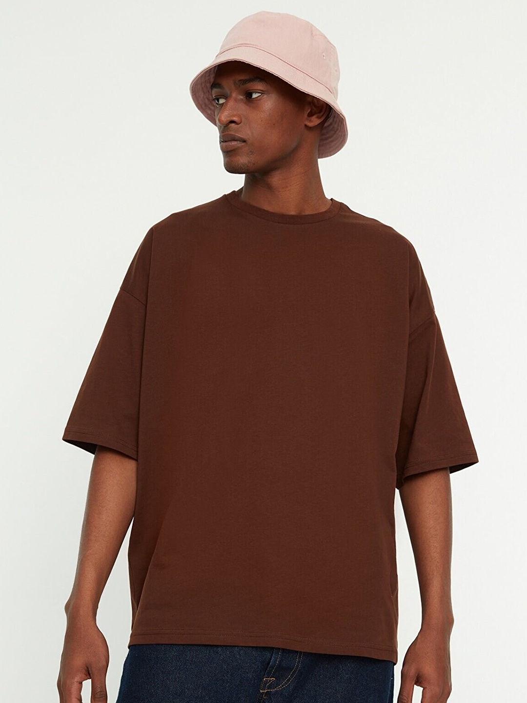 

Trendyol Men Typography Printed Loose Fit Pure Cotton T-shirt, Brown