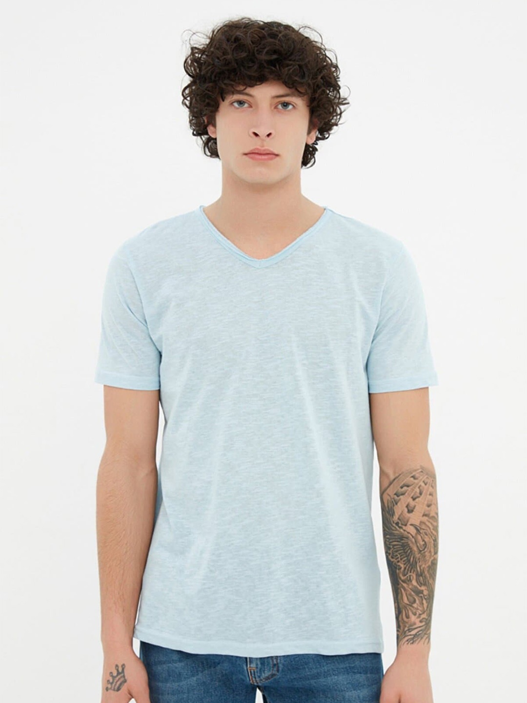 

Trendyol Men V-Neck Regular Fit Cotton T-shirt, Blue
