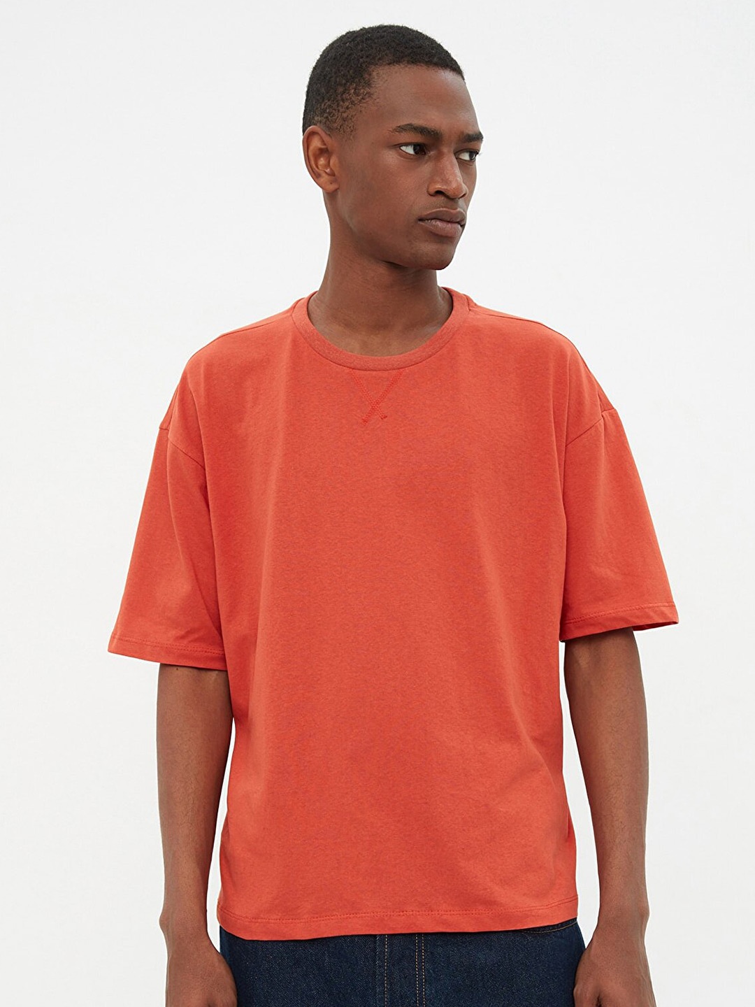 

Trendyol Men Drop-Shoulder Sleeves Pure Cotton T-shirt, Orange