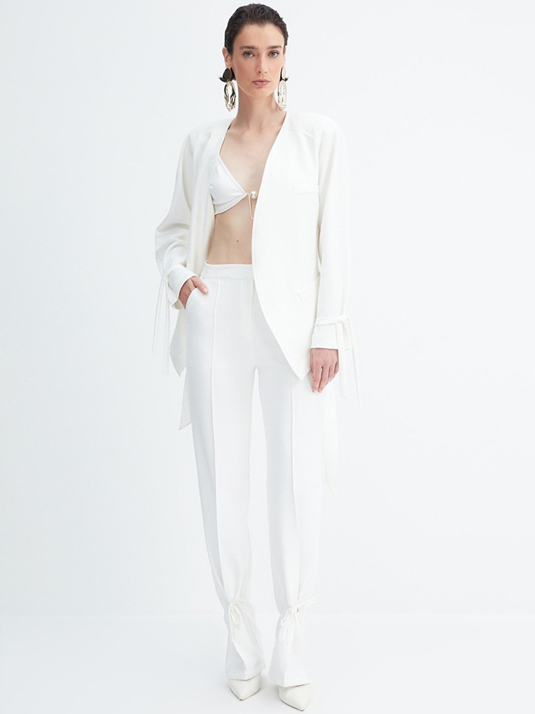 

Trendyol Women Regular Trousers, Off white
