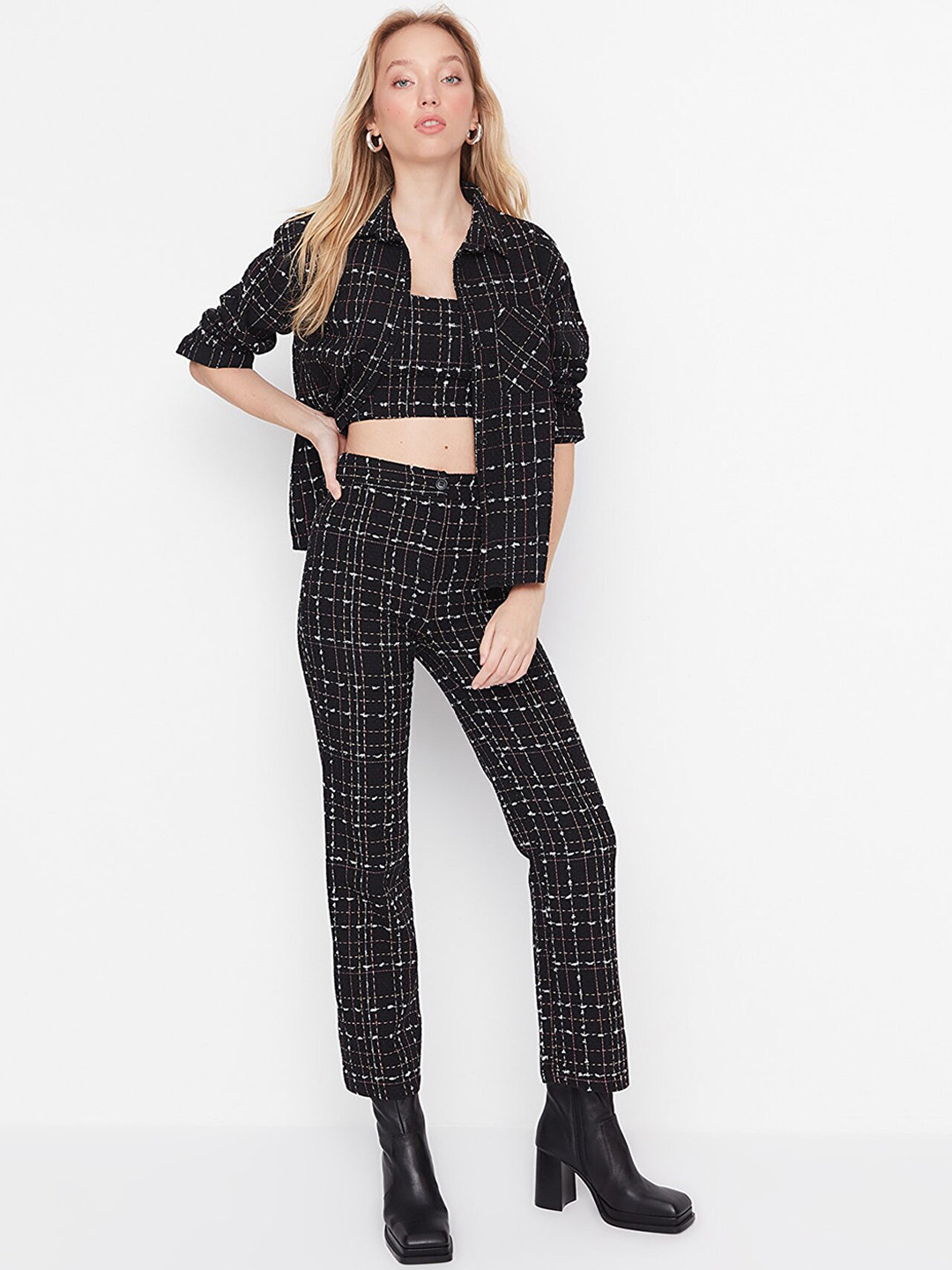 

Trendyol Women Checked Regular Fit Trousers, Black