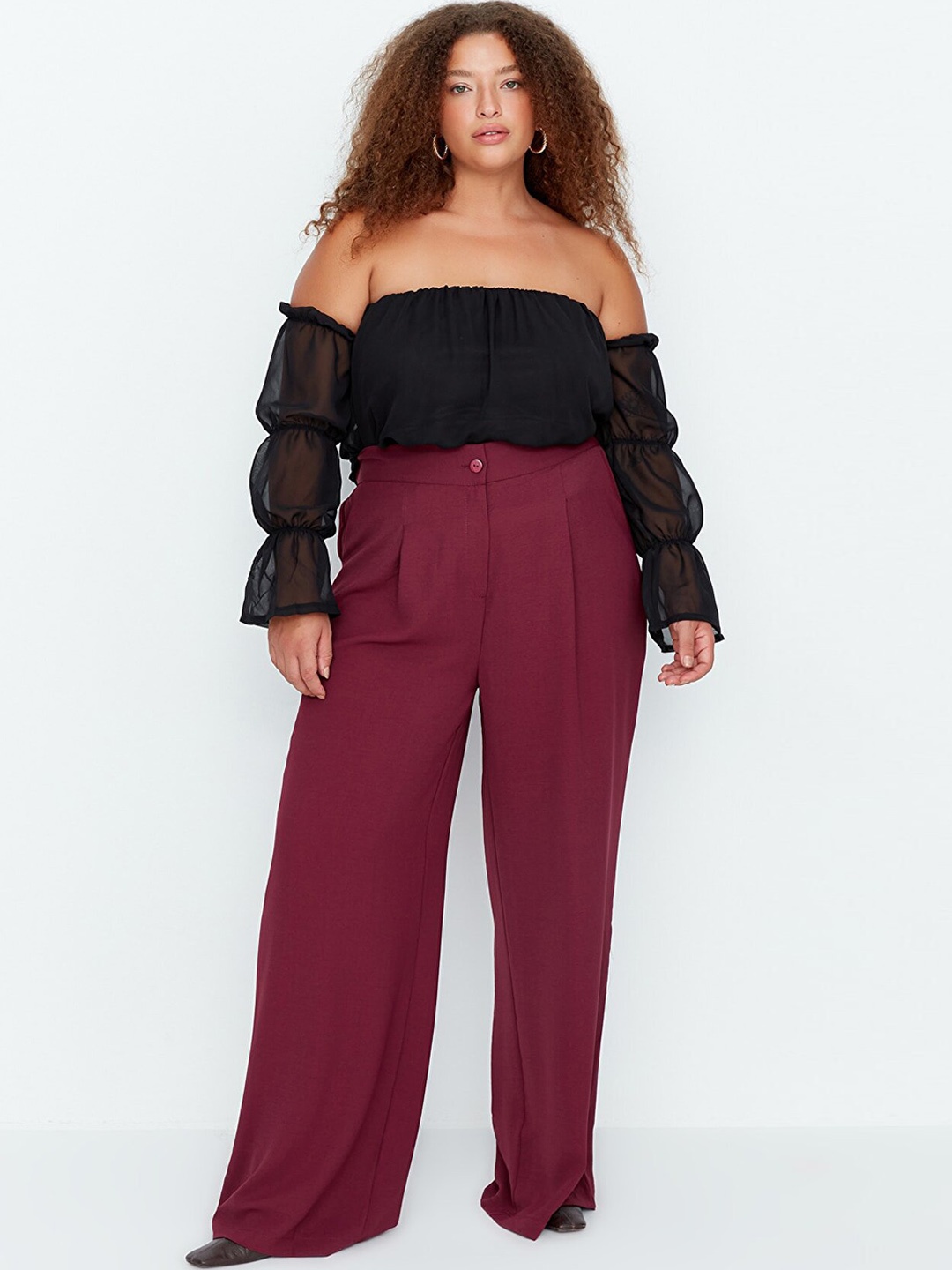 

Trendyol Women Solid Regular Fit Pleated Parallel Trousers, Burgundy