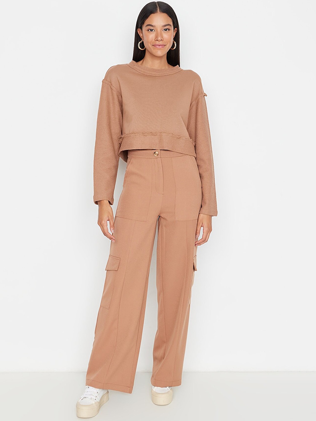 

Trendyol Women Solid Regular Fit Mid-Rise Cargos, Camel brown