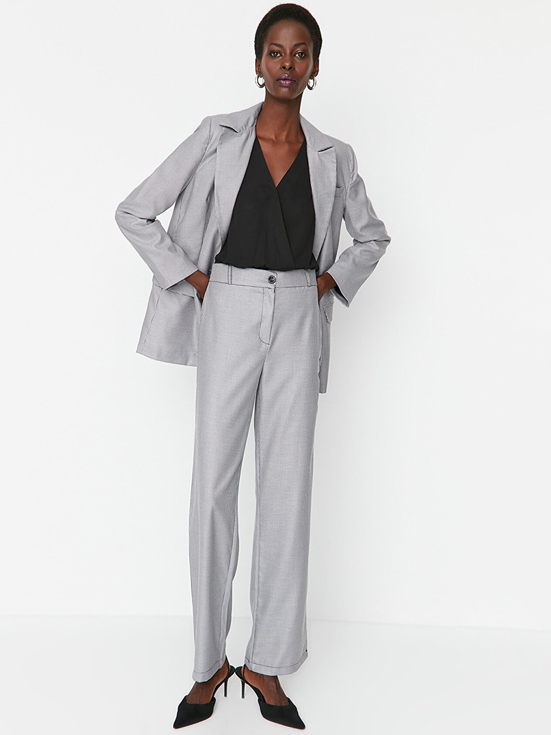 

Trendyol Women Mid Rise Formal Trousers, Grey