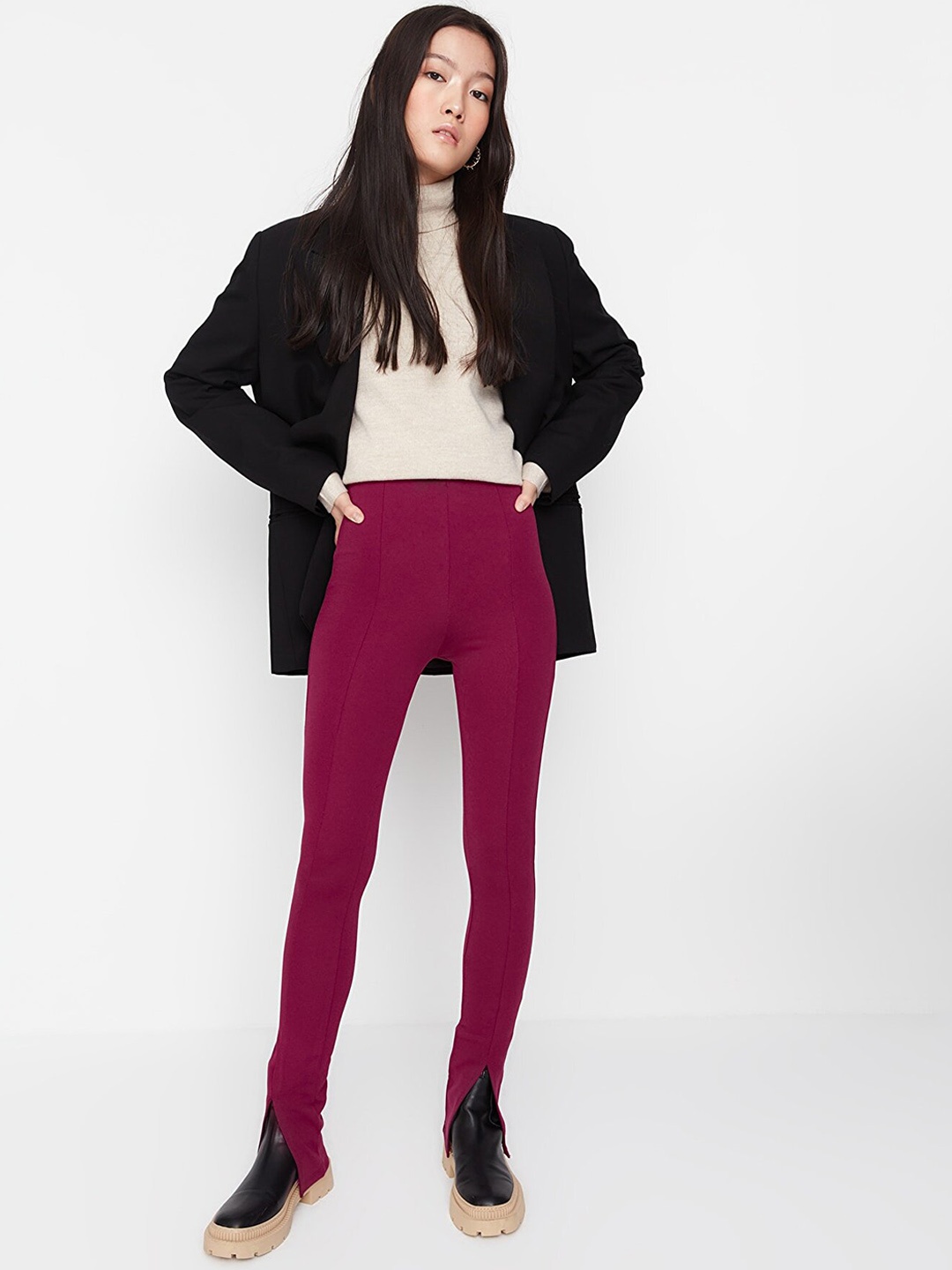 

Trendyol Women Mid Rise Slim Fit Trousers, Fuchsia