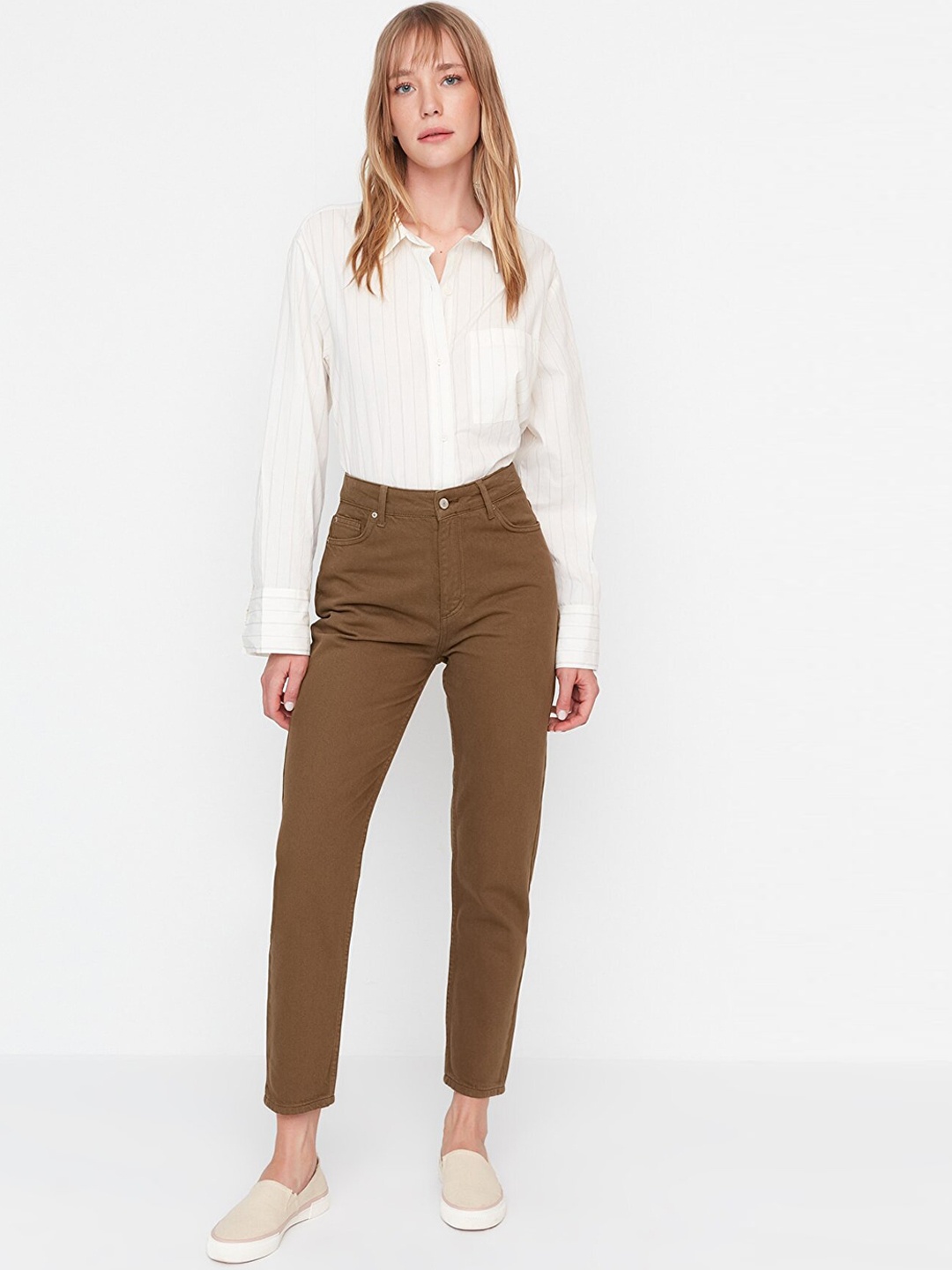 

Trendyol Women Pure Cotton Cropped Jeans, Brown