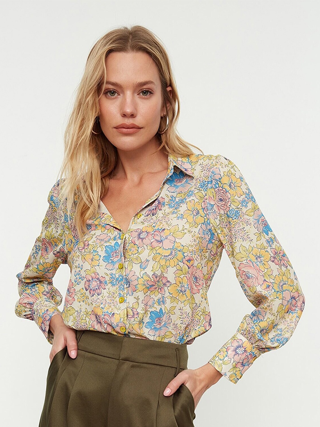 

Trendyol Women Floral Printed Casual Shirt, Beige