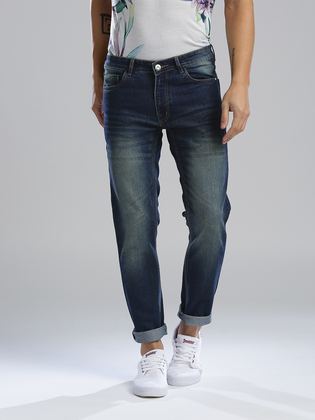 

Hubberholme Men Blue Slim Fit Mid-Rise Clean Look Stretchable Jeans