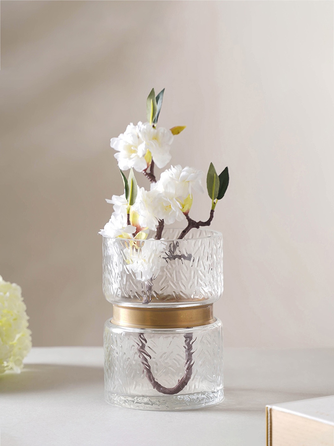 

Nestasia Transparent Textured Glass Bouquet Flower Jar Vase