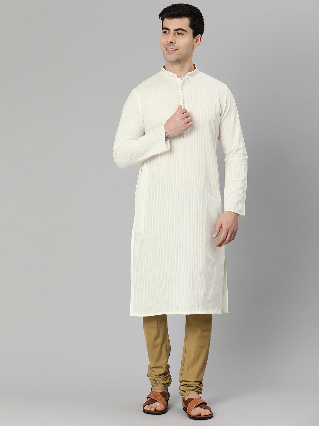 

Manthan Men Woven Design Straight Kurta, Off white