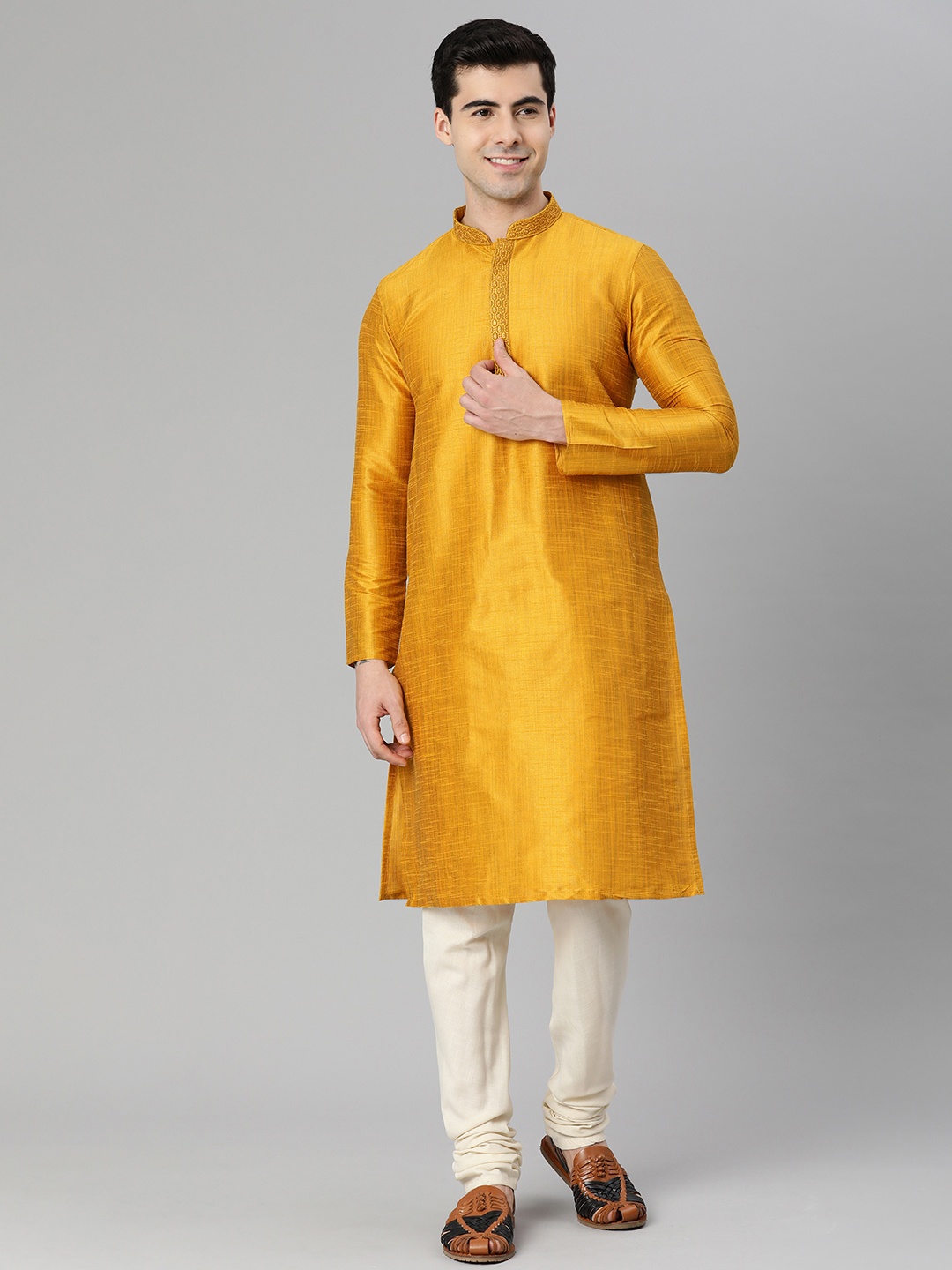 

Manthan Men Solid Straight Kurta, Mustard