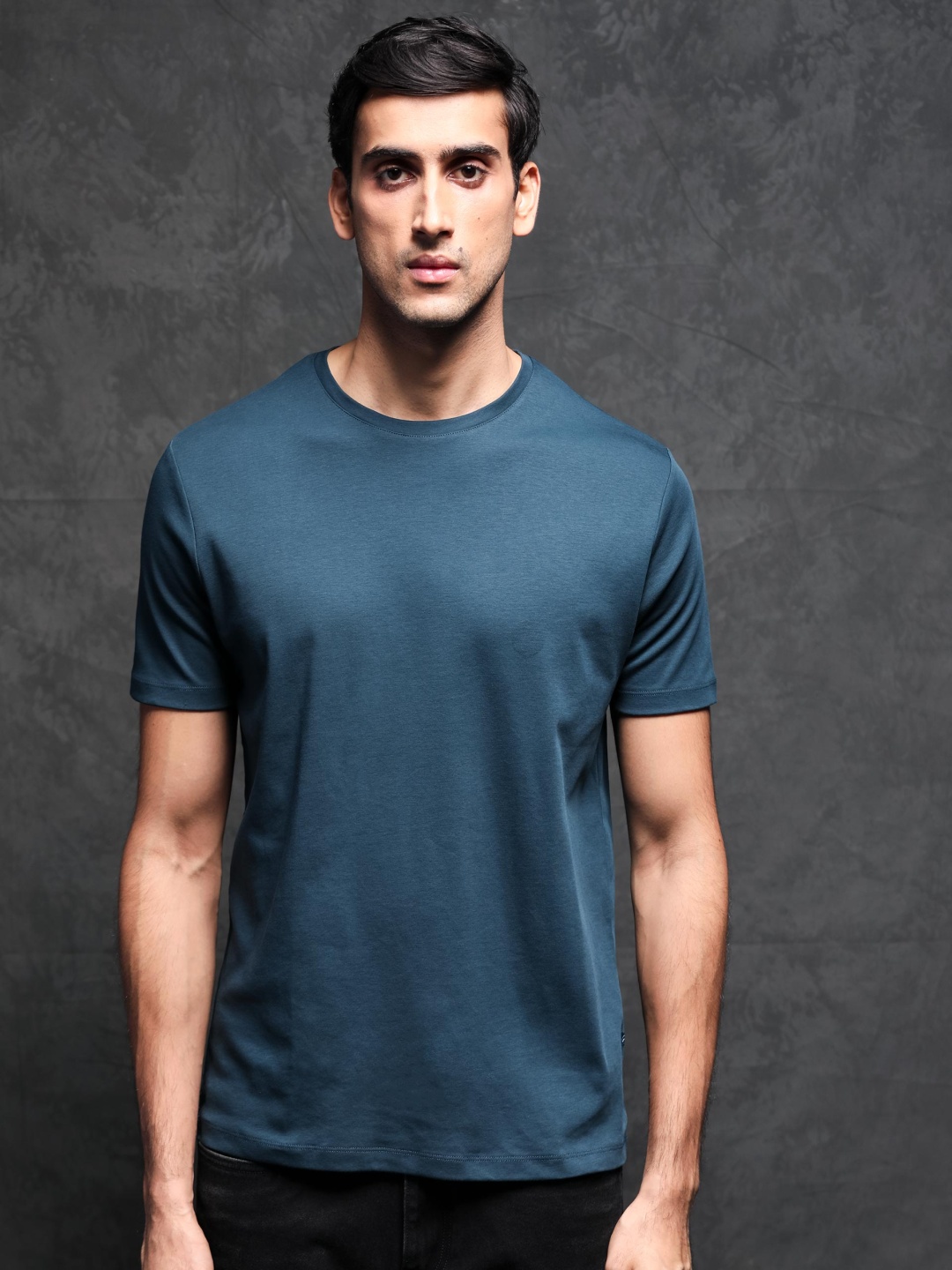 

RARE RABBIT Men Gis Slim Fit Cotton T-Shirt, Teal