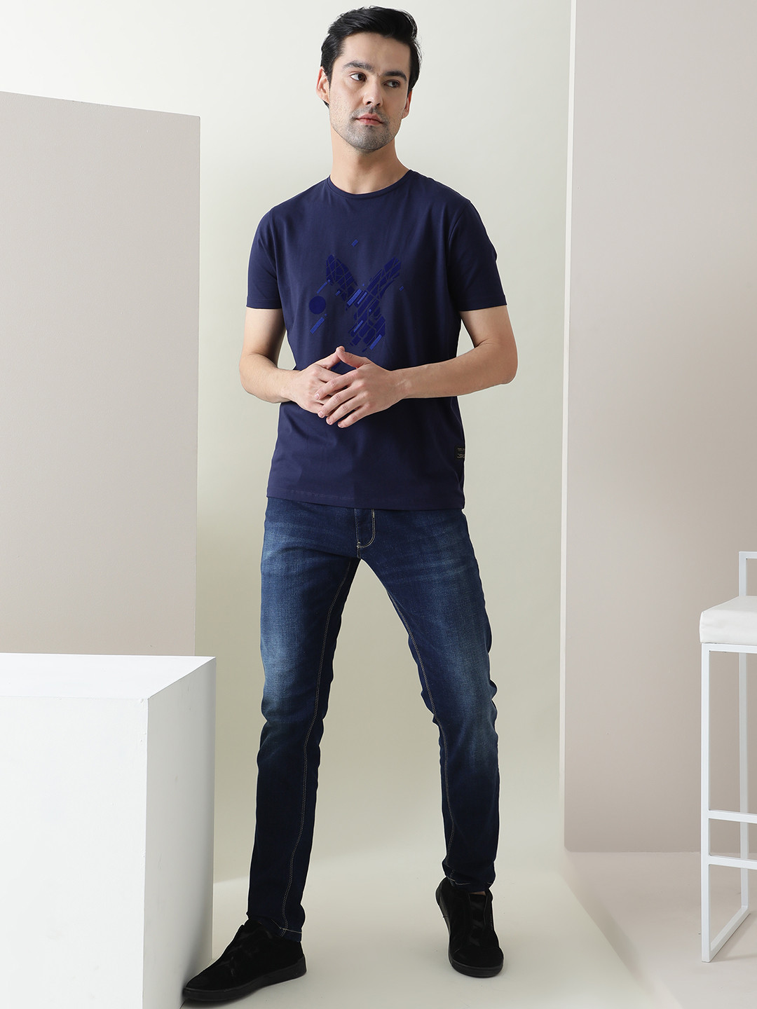 

RARE RABBIT Men Morph Printed Cotton Slim Fit T-Shirt, Navy blue