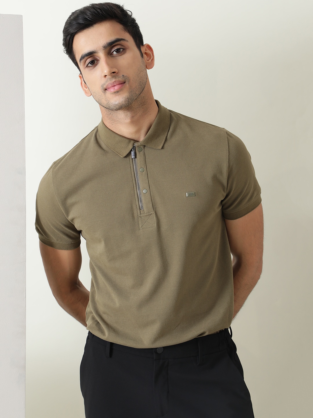 

RARE RABBIT Men Rings-4 Slim Fit Solid Polo Collar T-Shirt, Olive