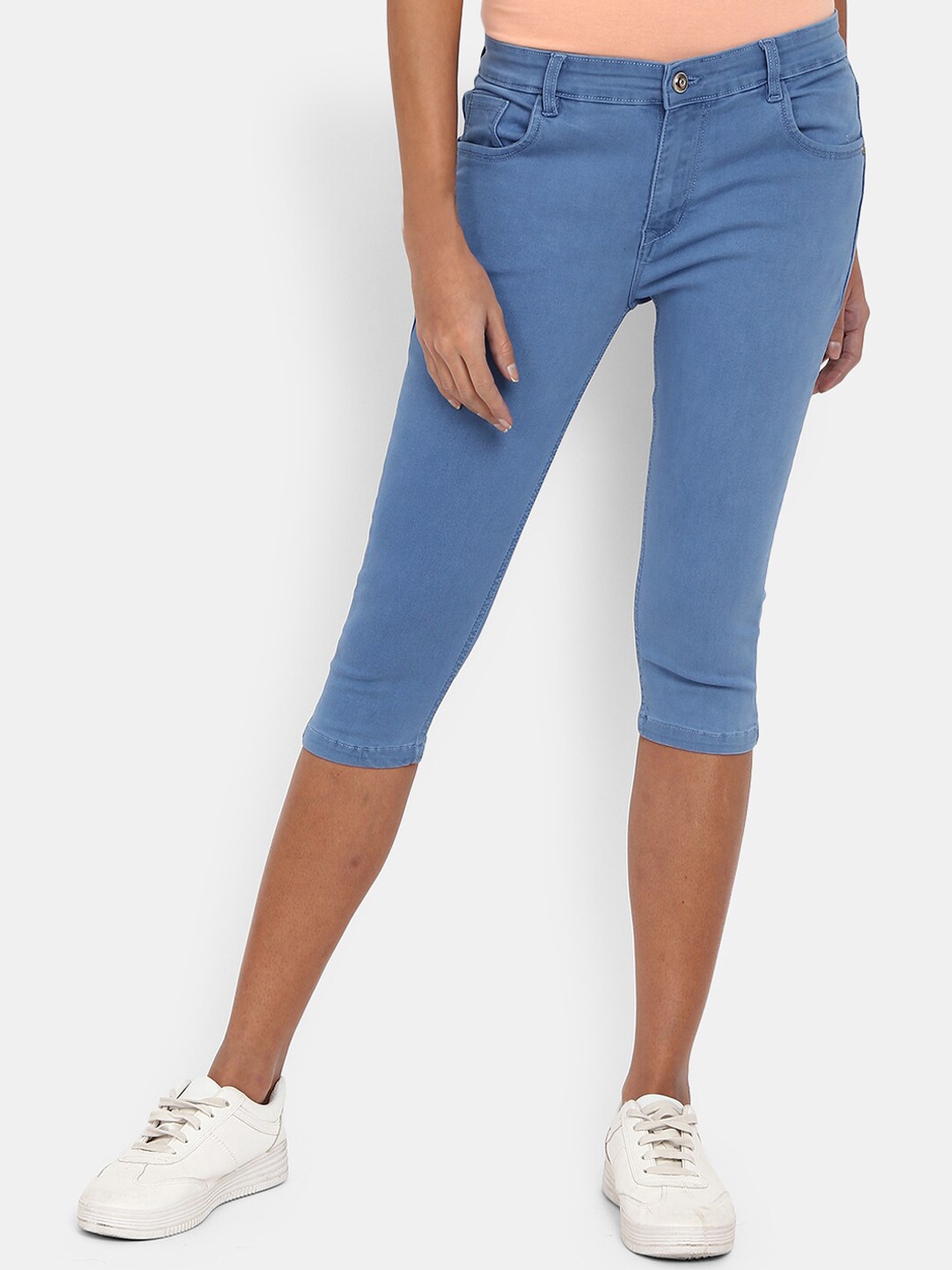 

V-Mart Women Blue Printed Capris