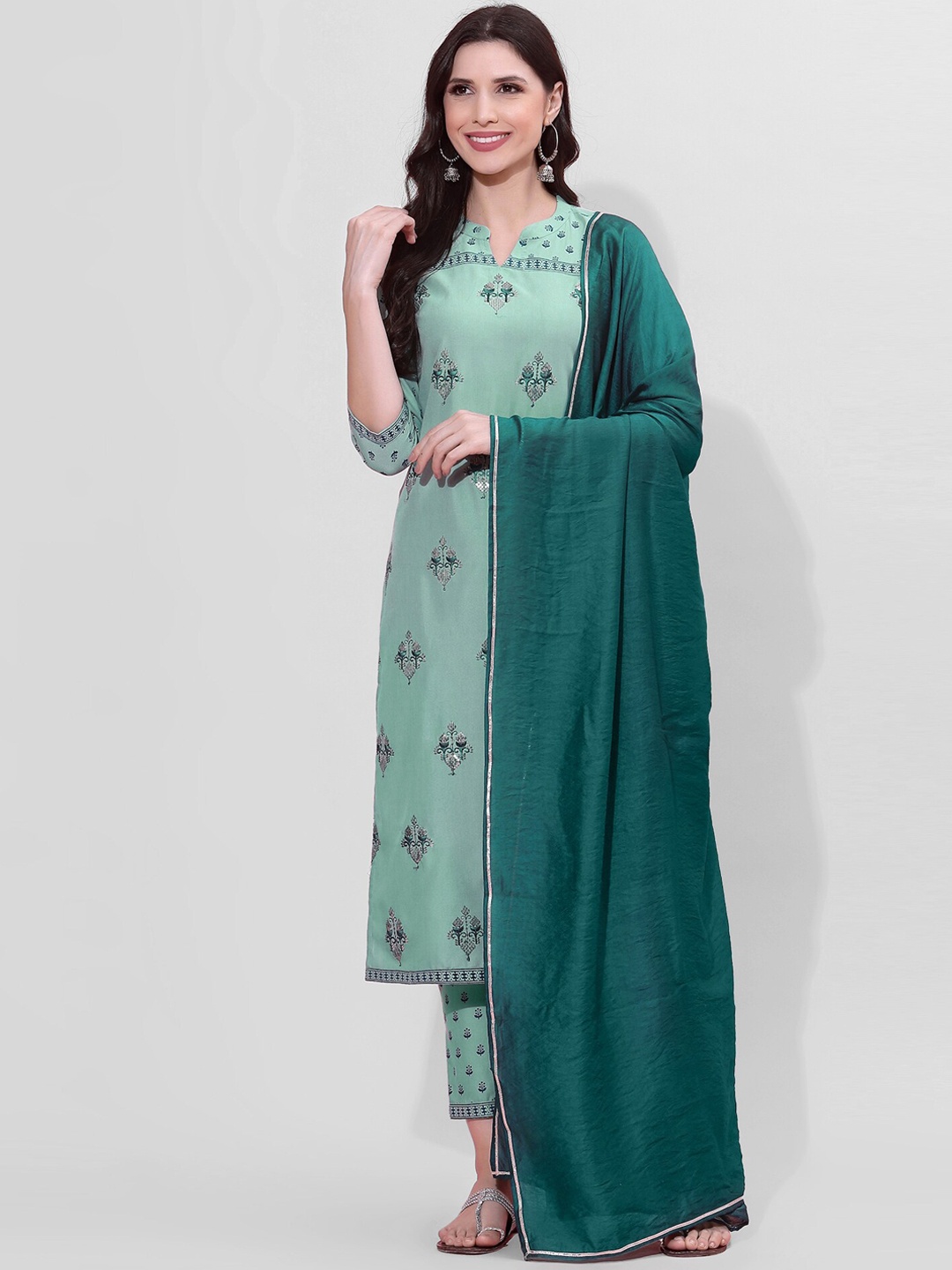 

SKYLEE Ethnic Motifs Embroidered Band Collar Kurta with Trousers & Dupatta, Green