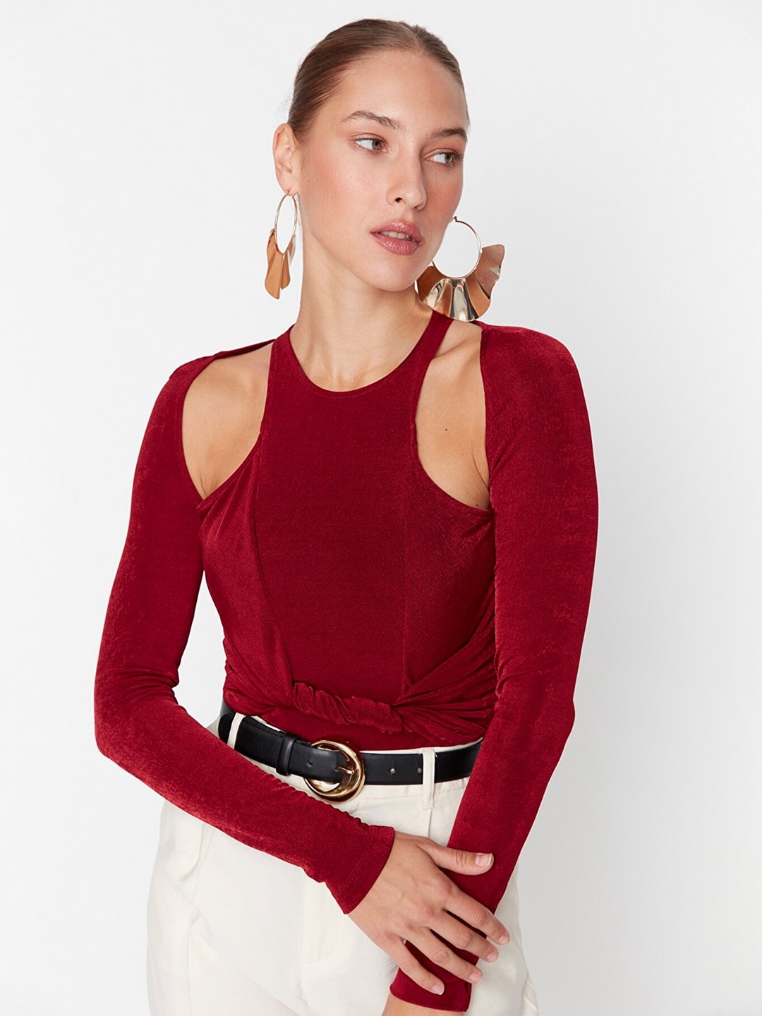 

Trendyol Round Neck Cold Shoulder Sleeves Top, Burgundy