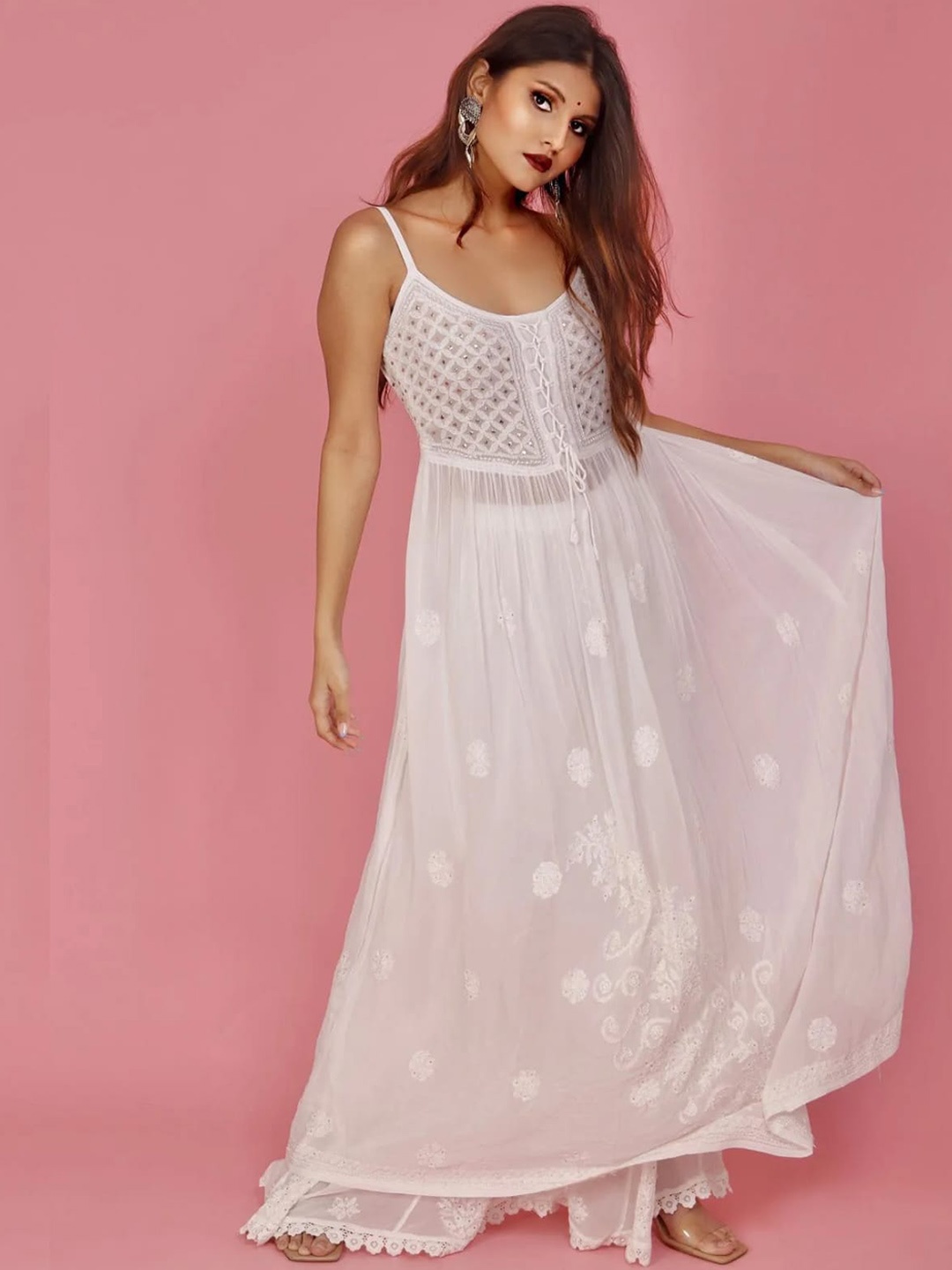 

LABEL AISHWARYRIKA Women Ethnic Motifs Embroidered Kurta with Palazzos, White