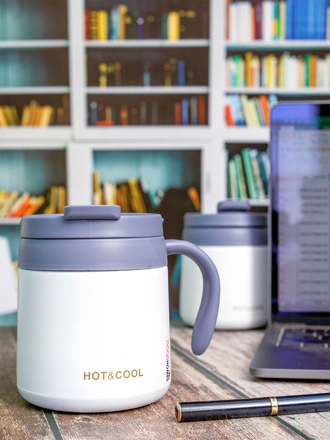

GOODHOMES White Set of 2 Hot & Cold Vacuum Stainless Steel Coffee Mugs 350 ml Each