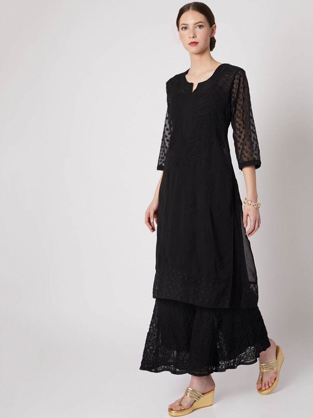 

LABEL AISHWARYRIKA Ethnic Motifs Embroidered Chikankari Georgette Kurta with Palazzos, Black