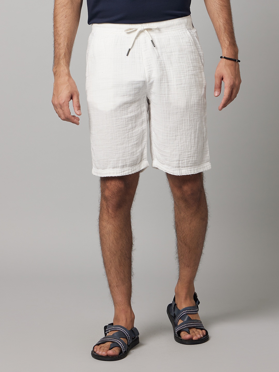 

Celio Men Regular-Fit Cotton Shorts, Off white