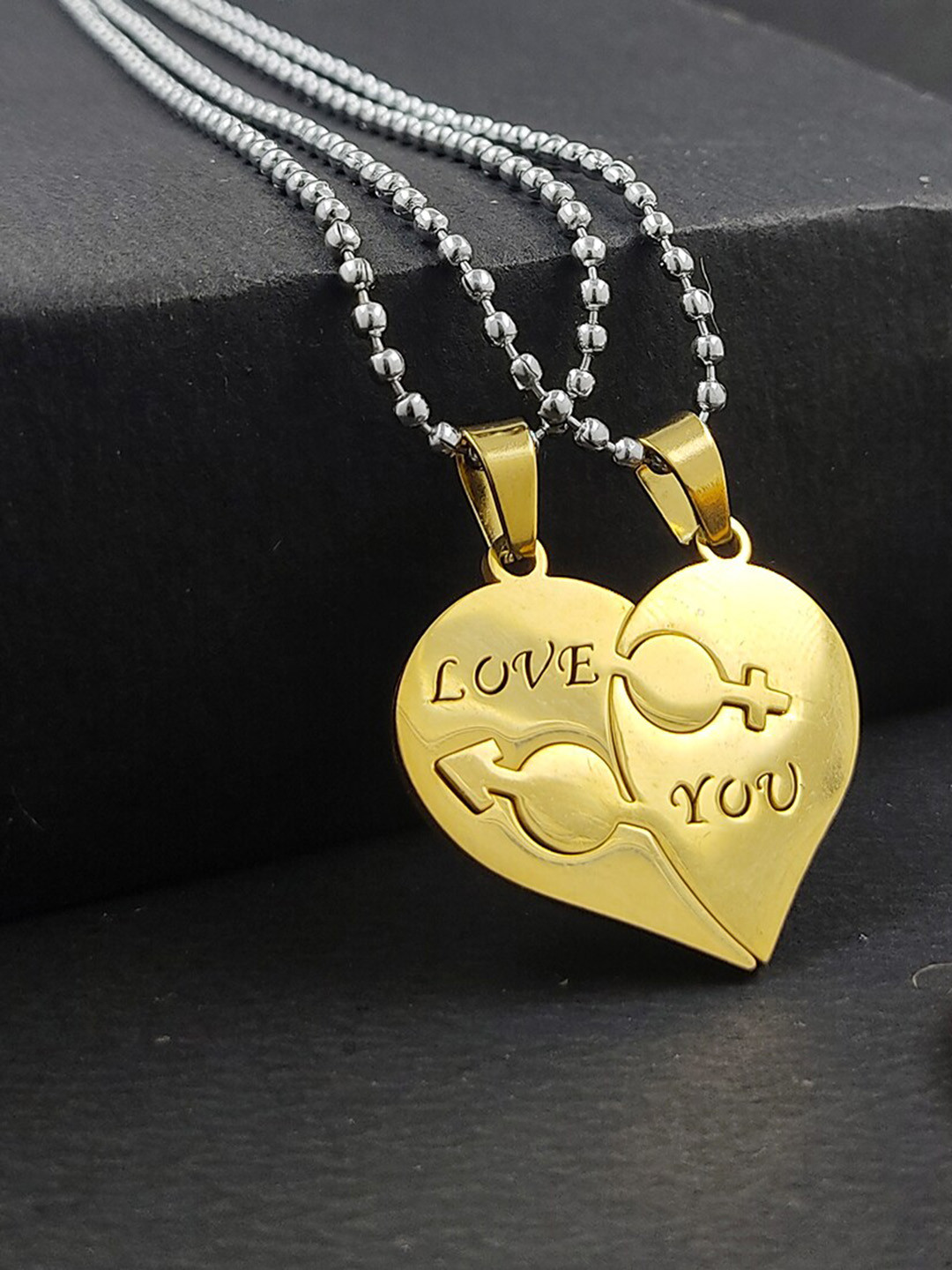 

Saizen Set Of 2 Gold-Plated Heart Couple Pendants With Chain