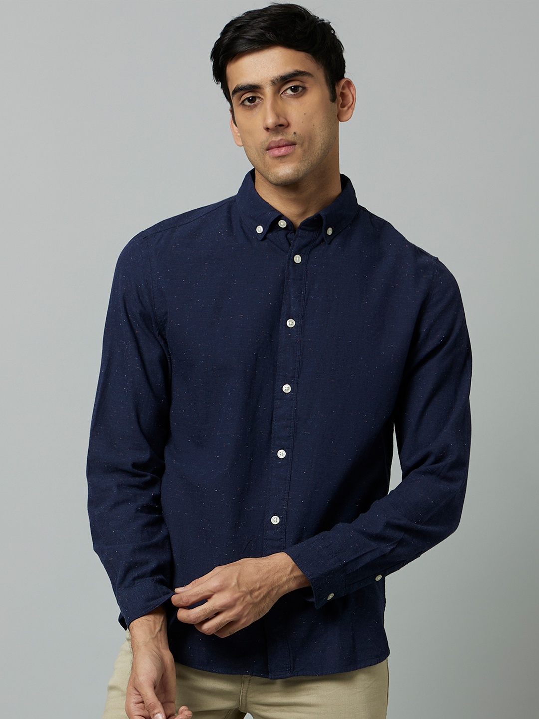 

Celio Men Classic Casual Cotton Shirt, Navy blue