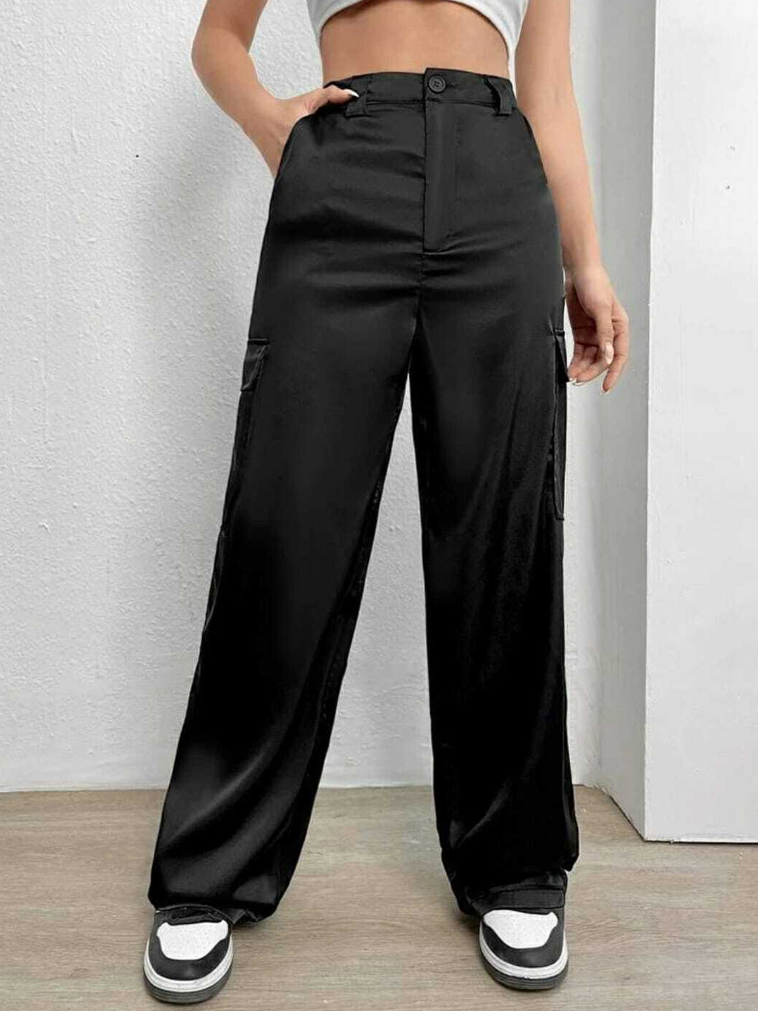 

BROADSTAR Women Relaxed Straight Leg Loose Fit High-Rise Easy Wash Cargo, Black
