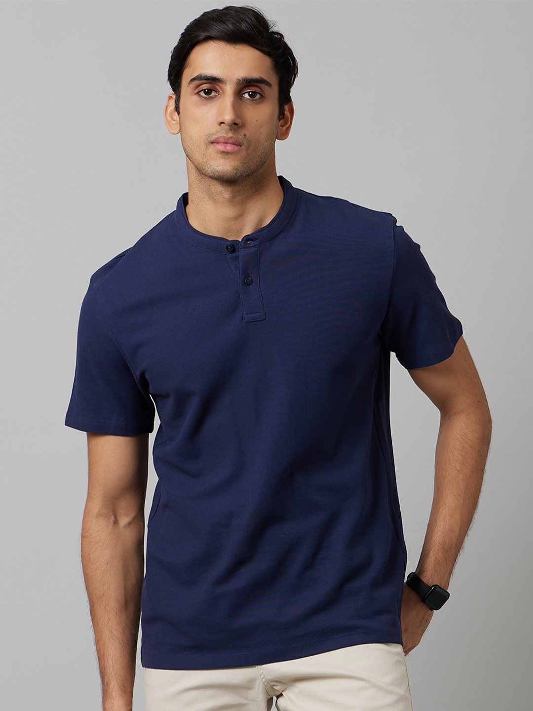 

Celio Men Mandarin Collar Regular Fit Cotton T-shirt, Navy blue