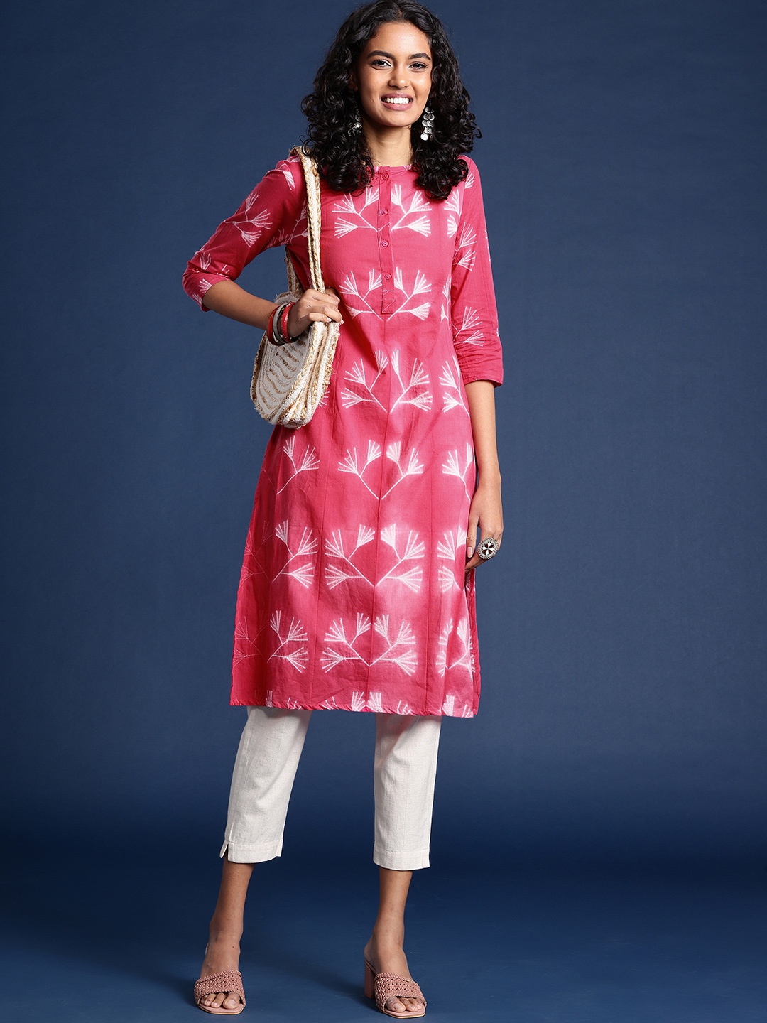 

Taavi Ethnic Motifs Shibori Pure Cotton Straight Kurta, Pink