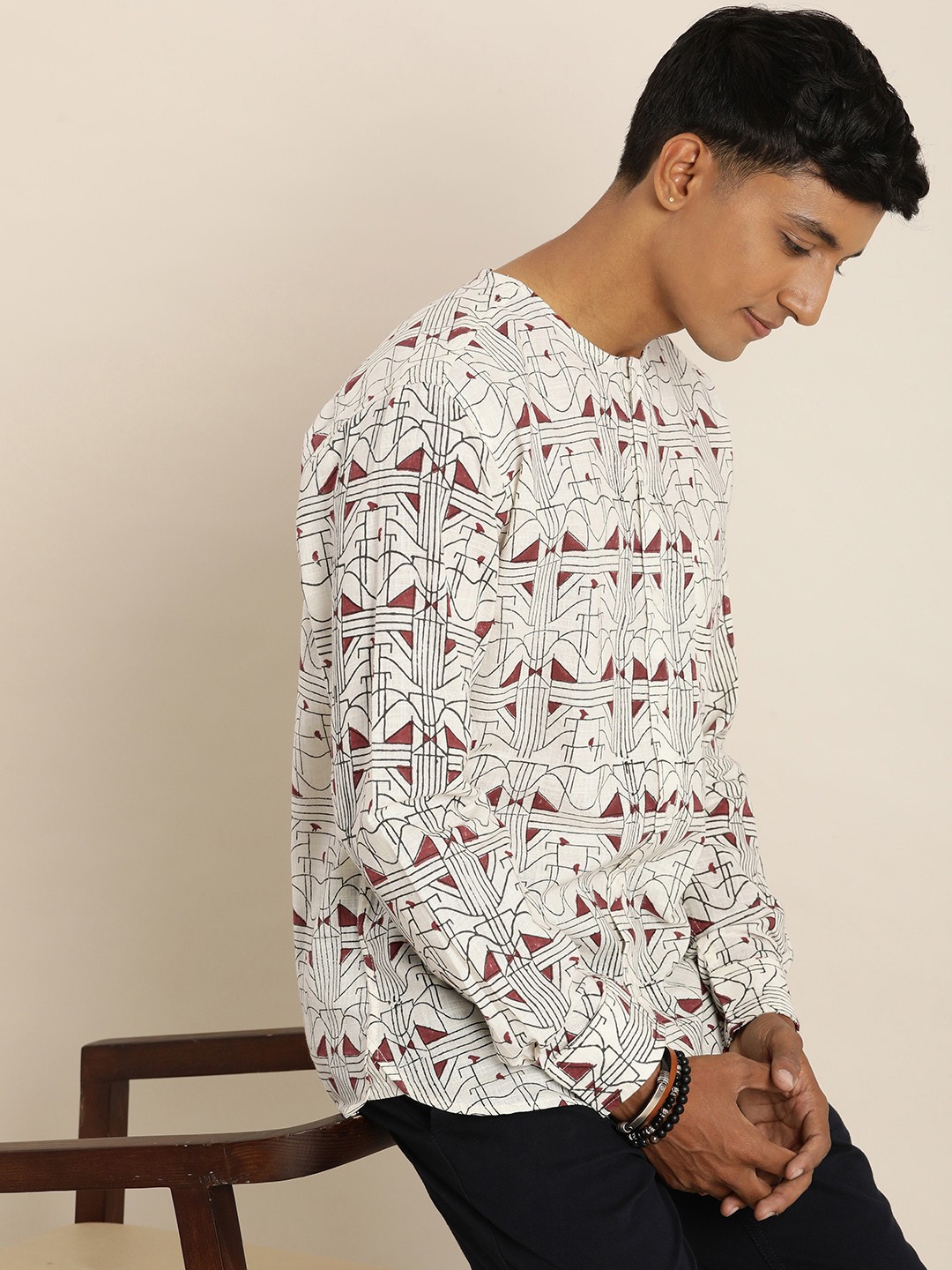 

Taavi Bagru Geometric Printed Collarless Casual Shirt, White