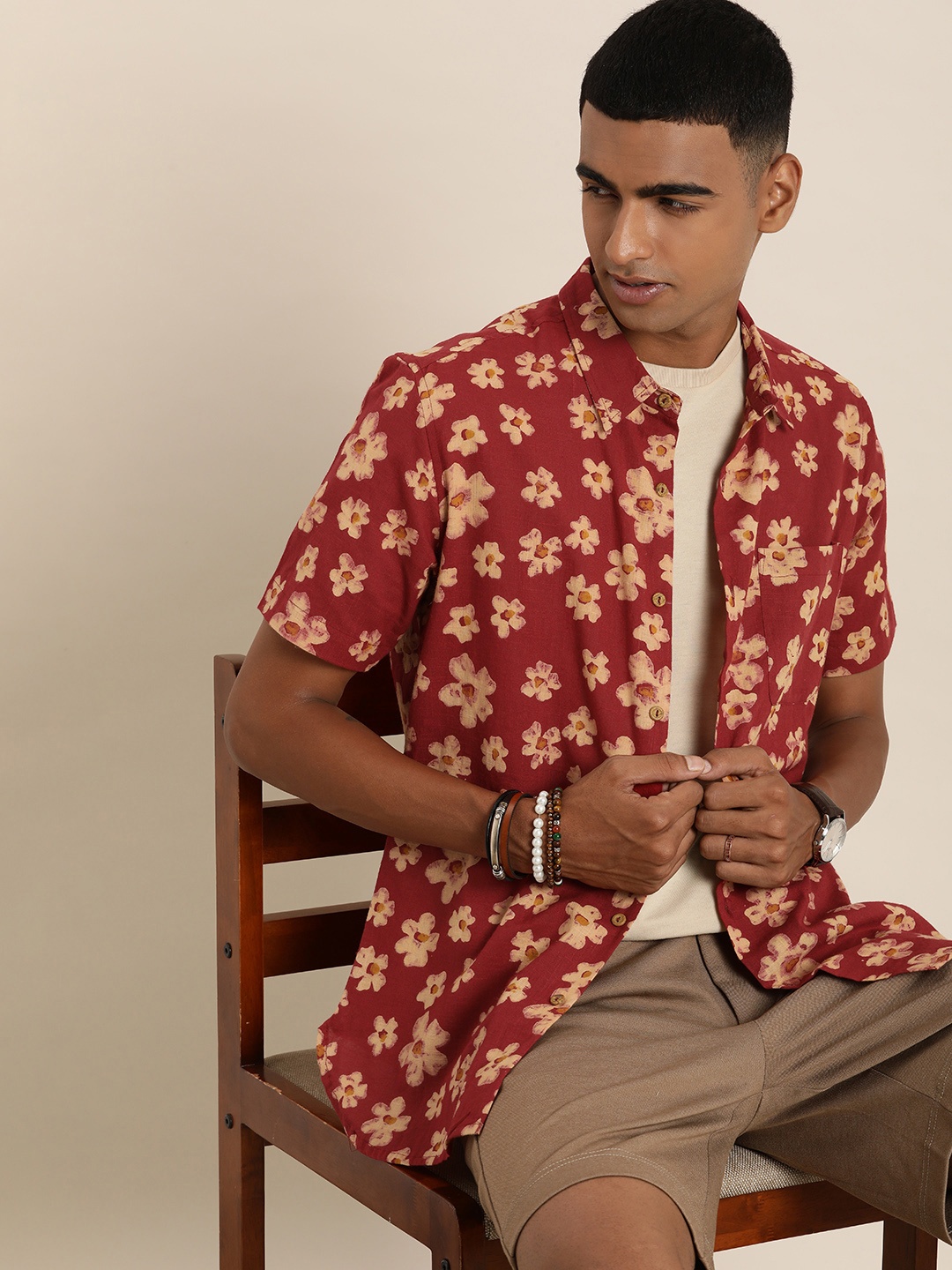 

Taavi Floral Block Print Legacy Pure Cotton Casual Shirt, Maroon