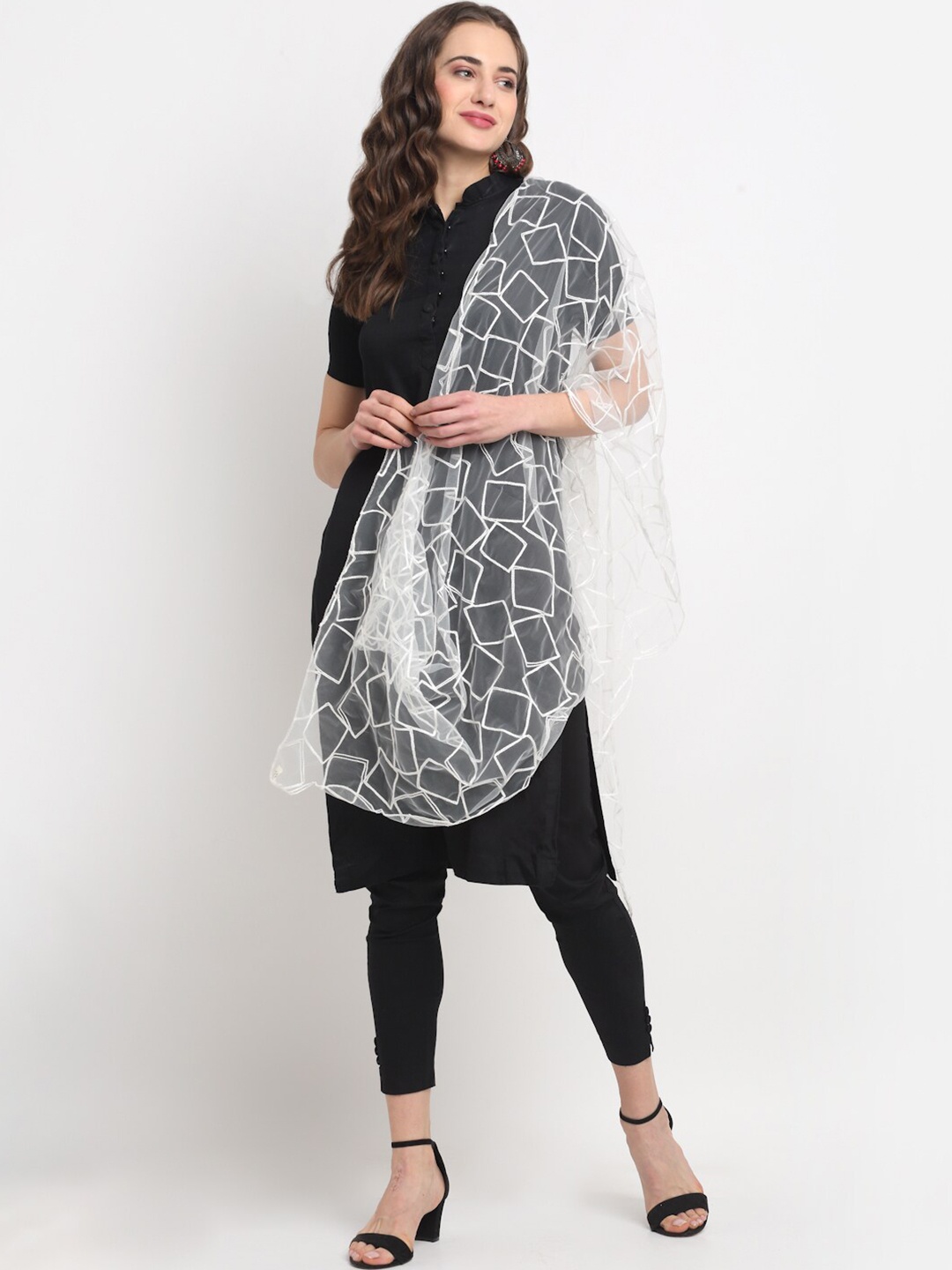 

GLAM STORY Embroidered Geometric Dupatta, White