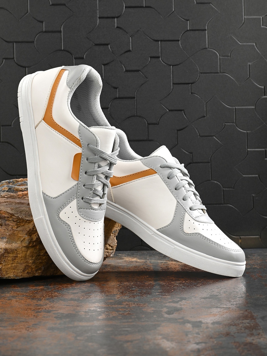 

El Paso Men Woven Design Lightweight Sneakers, White