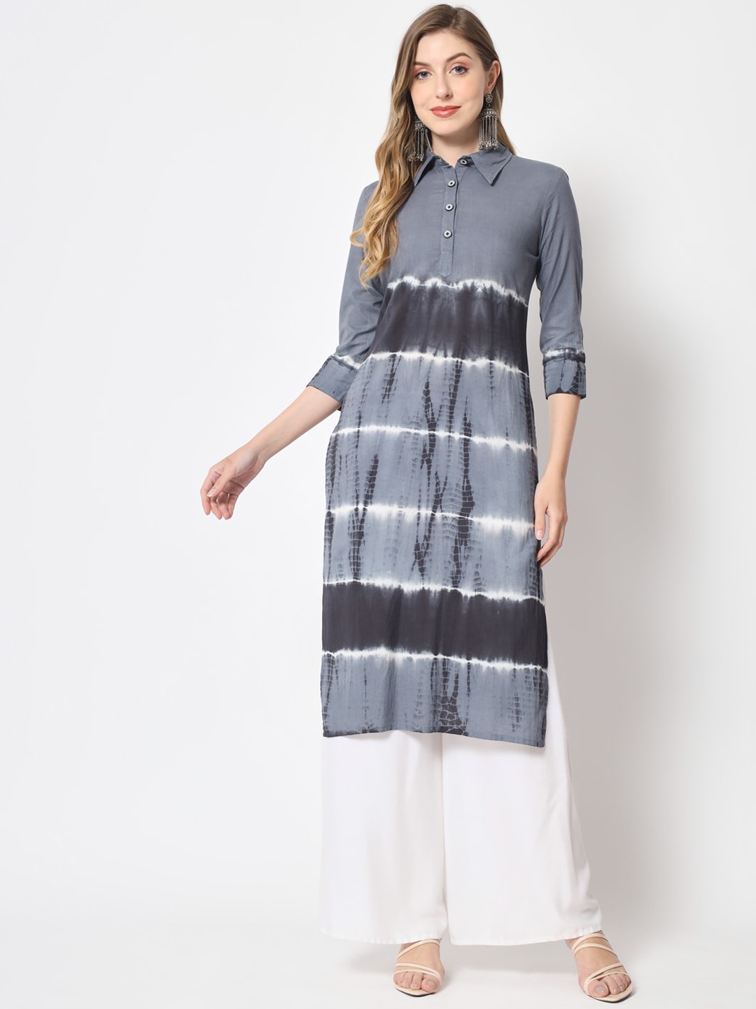 

KBZ Women Dyed Indie Prints Kurta, Grey