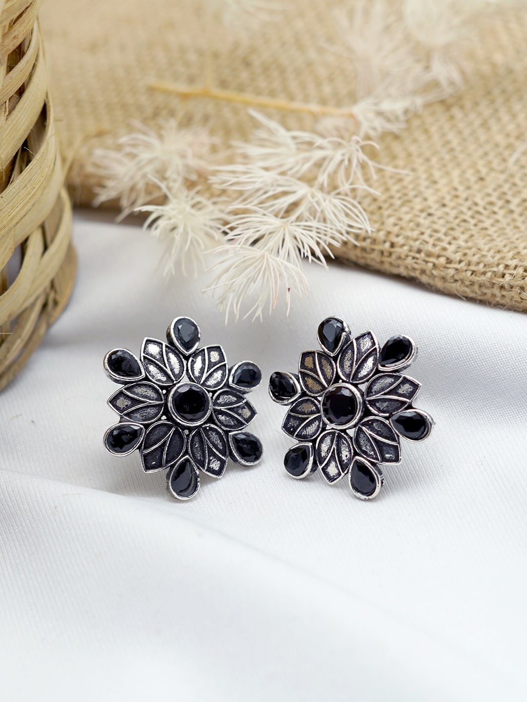 

TEEJH Silver-Plated Contemporary Studs Earrings