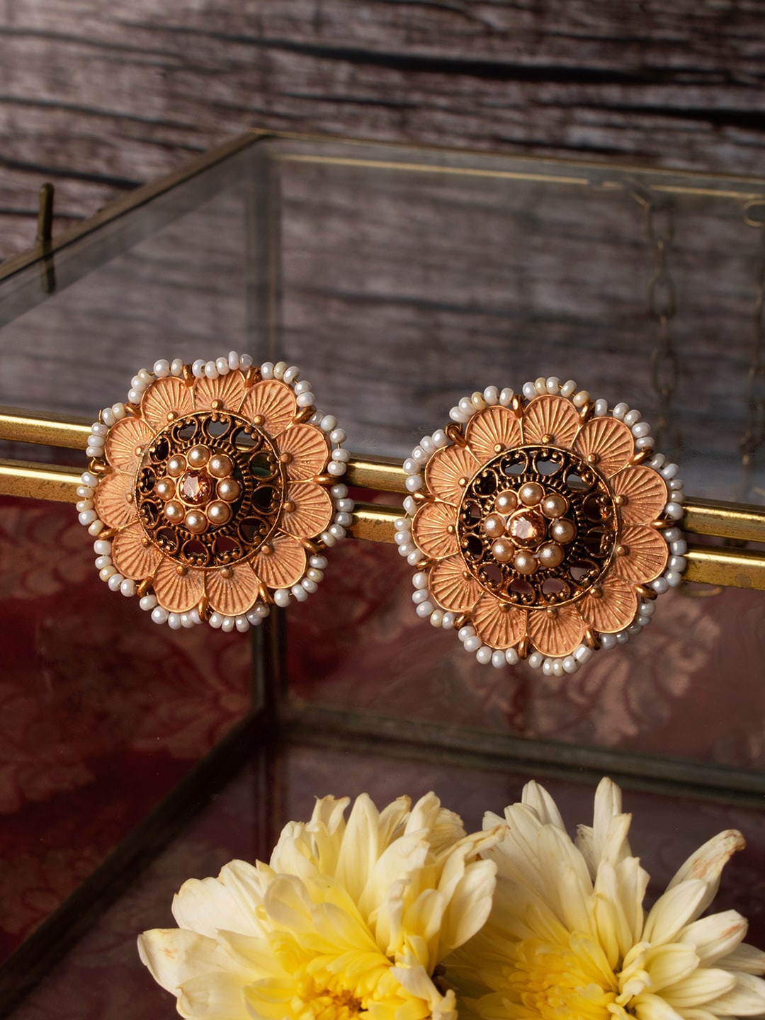 

TEEJH Gold-Plated Contemporary Studs Earrings