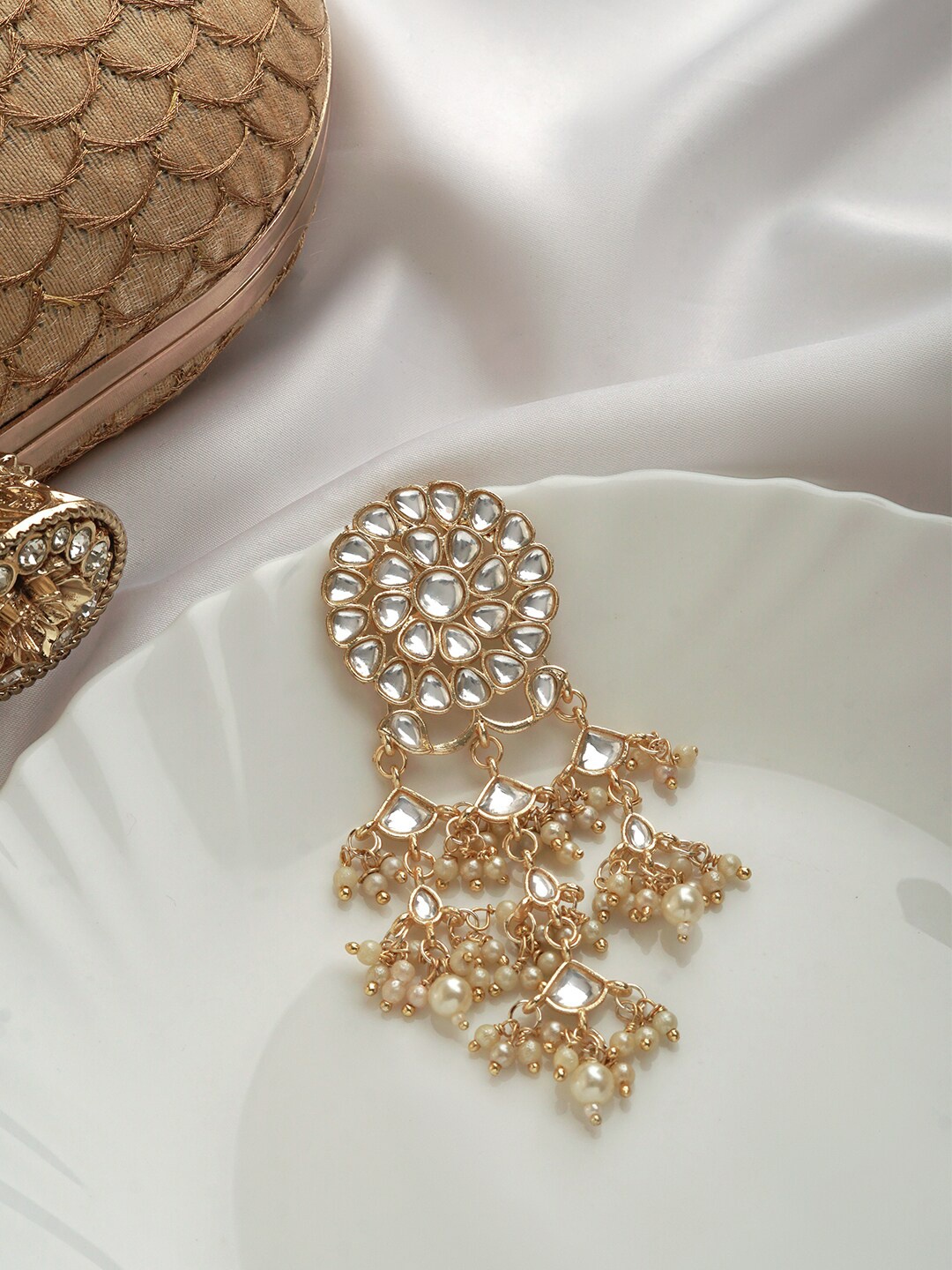

TEEJH Women Gold-Plated Pearls Juda Bun Pin, White