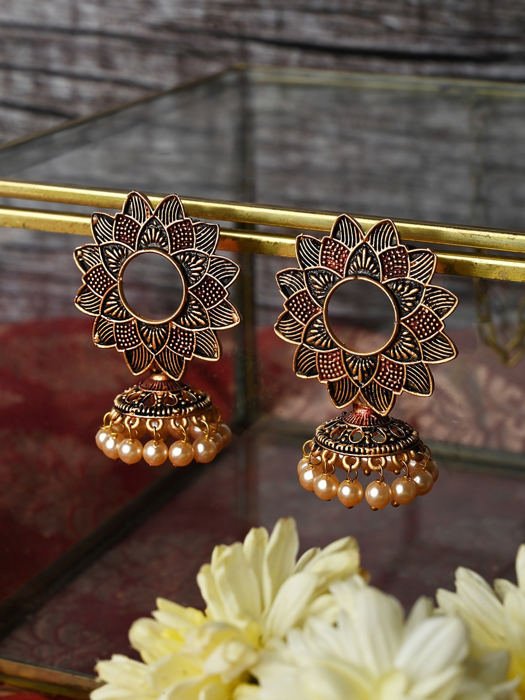 

TEEJH Contemporary Jhumkas Earrings, Gold