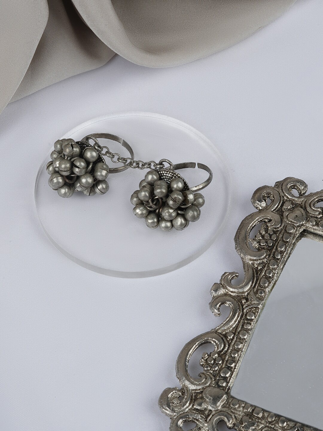 

TEEJH Mawra Silver-Plated Ghungroo-Beaded Oxidised Finger Rings