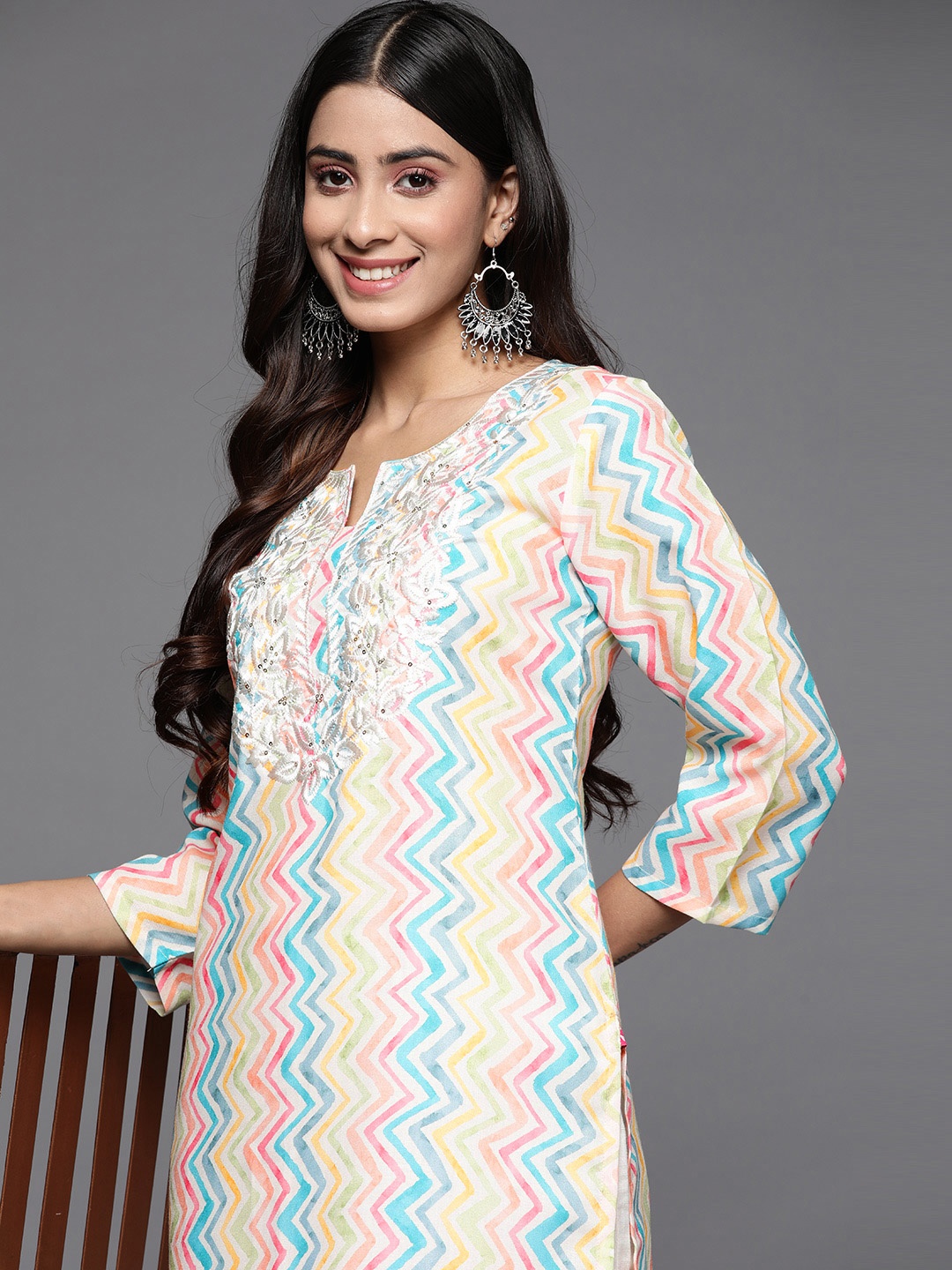 

Varanga Women Chevron Printed Thread Work Pastels Kurta, Off white