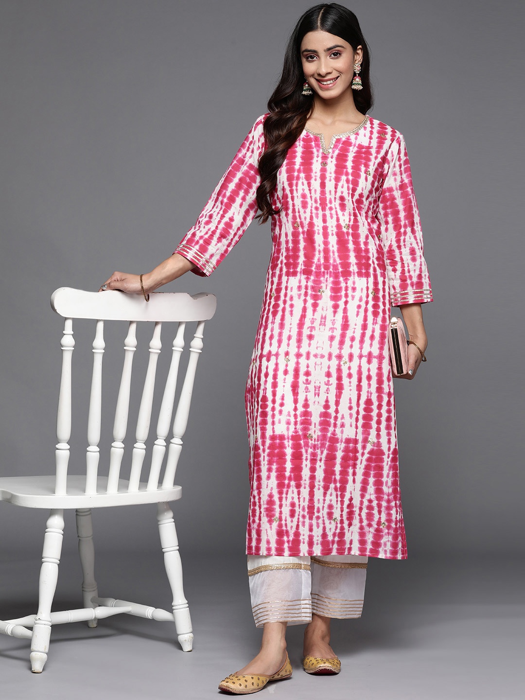 

Varanga Women Dyed Gotta Patti Kurta, Pink