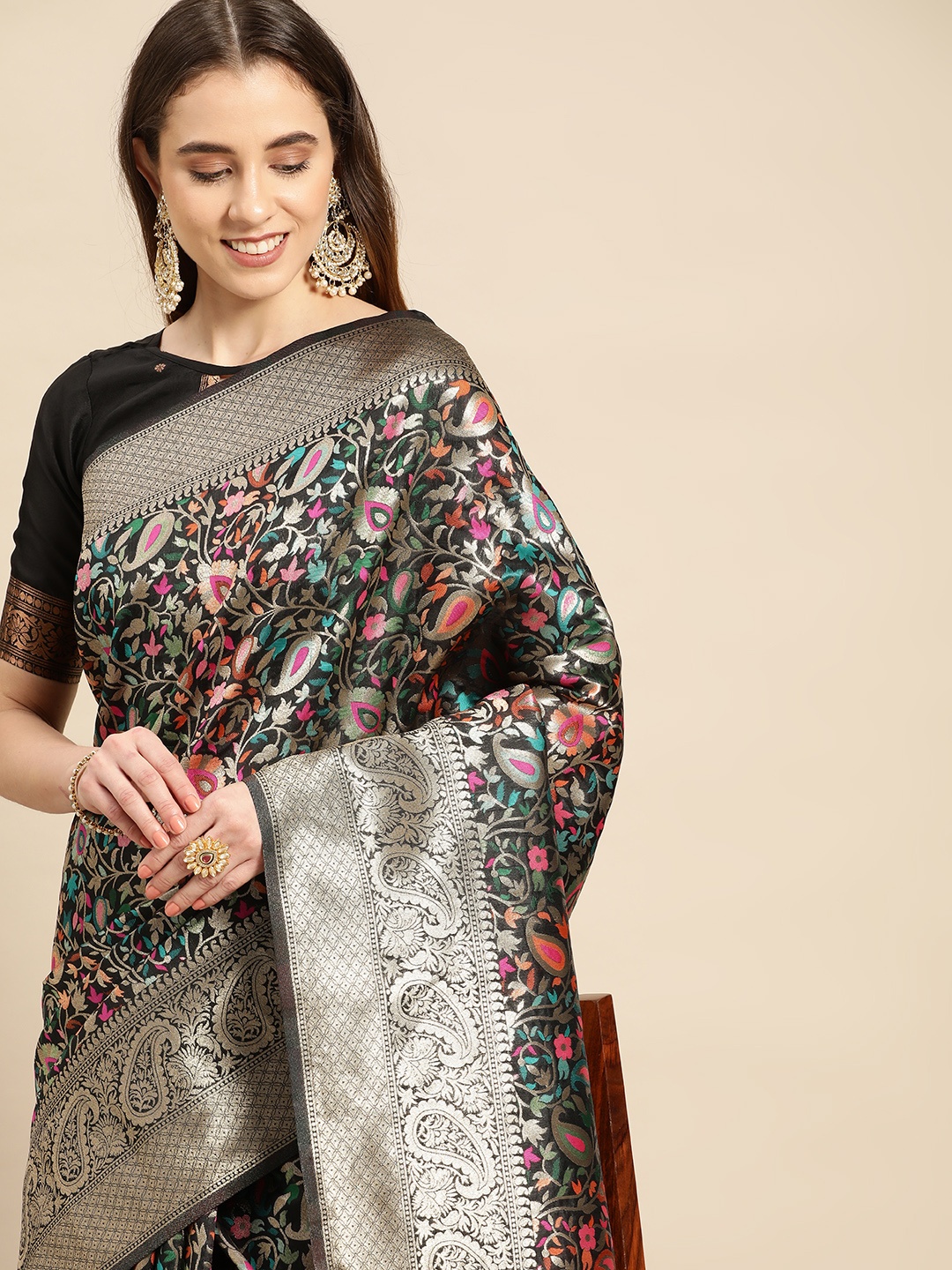 

SHANGRILA Woven Design Ethnic Motifs Zari Art Silk Saree, Black