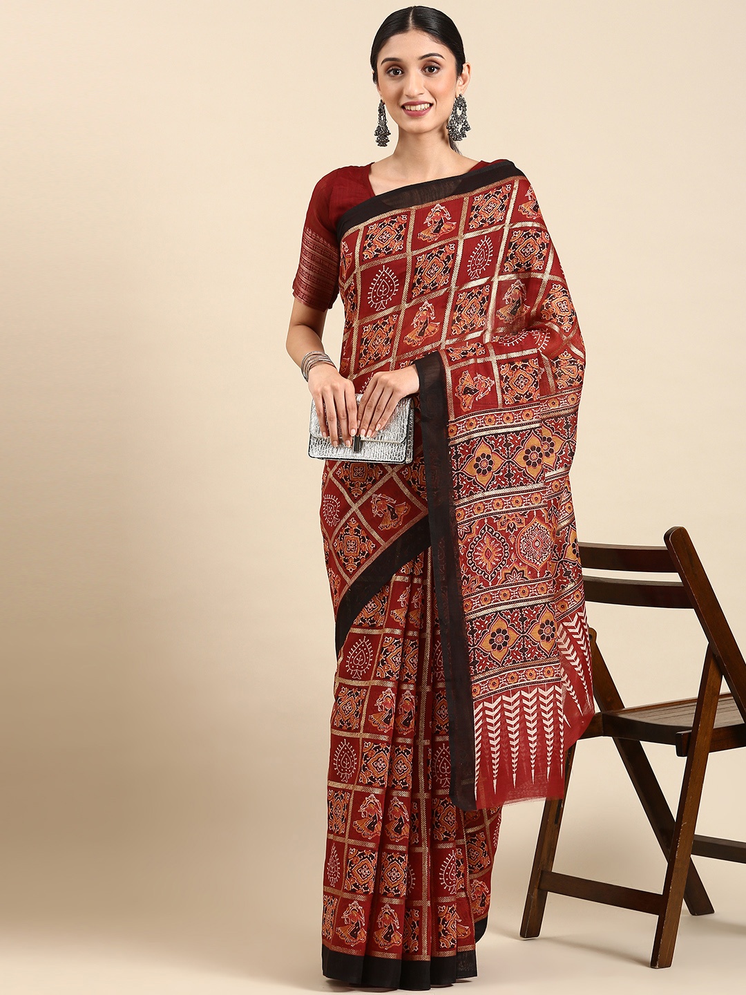 

SHANGRILA Geometric Printed Ikat Saree, Maroon