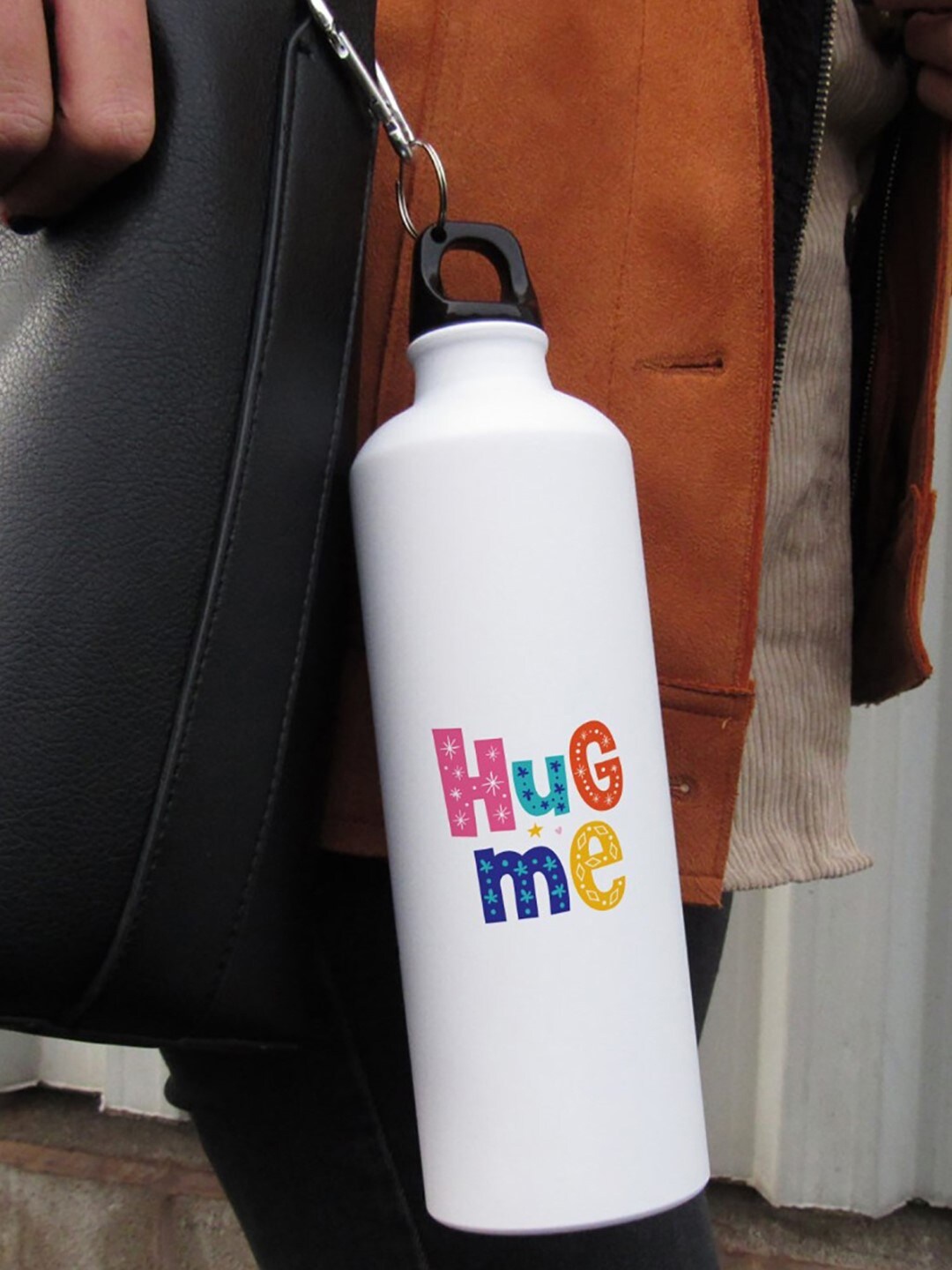 

Indigifts Valentine Day White Gifts Hug Me Quotes Bottle 750 ml